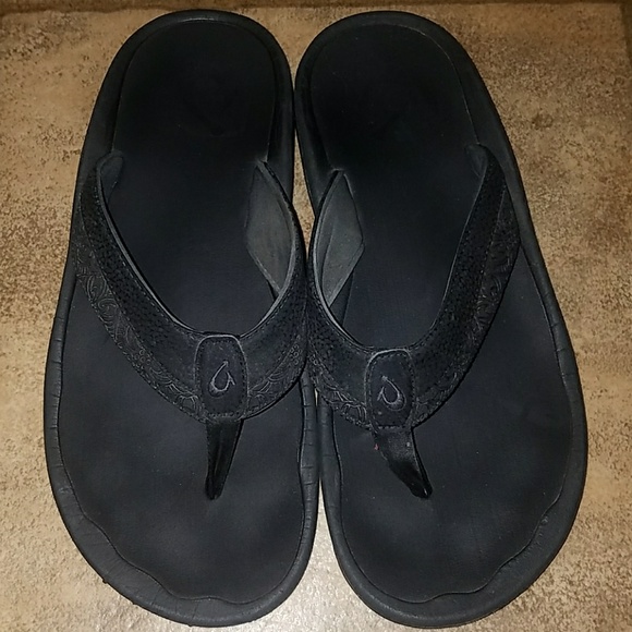 OluKai Other - Men's sz 11 Olukai black flip flops